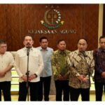 Menkop bekerja dengan Kantor Kejaksaan Agung untuk Bantuan Hukum dan Pengurangan Risiko, sehingga Red and White Village/Kelurahan Cooperative harus kredibel.