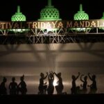 Jiwa berbicara di bawah langit Borobudur saat tubuh menari