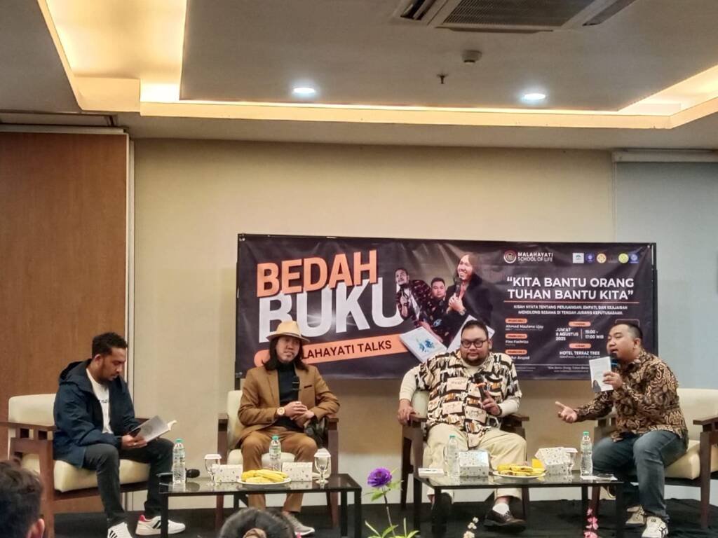 Malahayati Inovasi dan otorisasi bisnis pusat berdasarkan inovasi dan otorisasi bisnis sosial