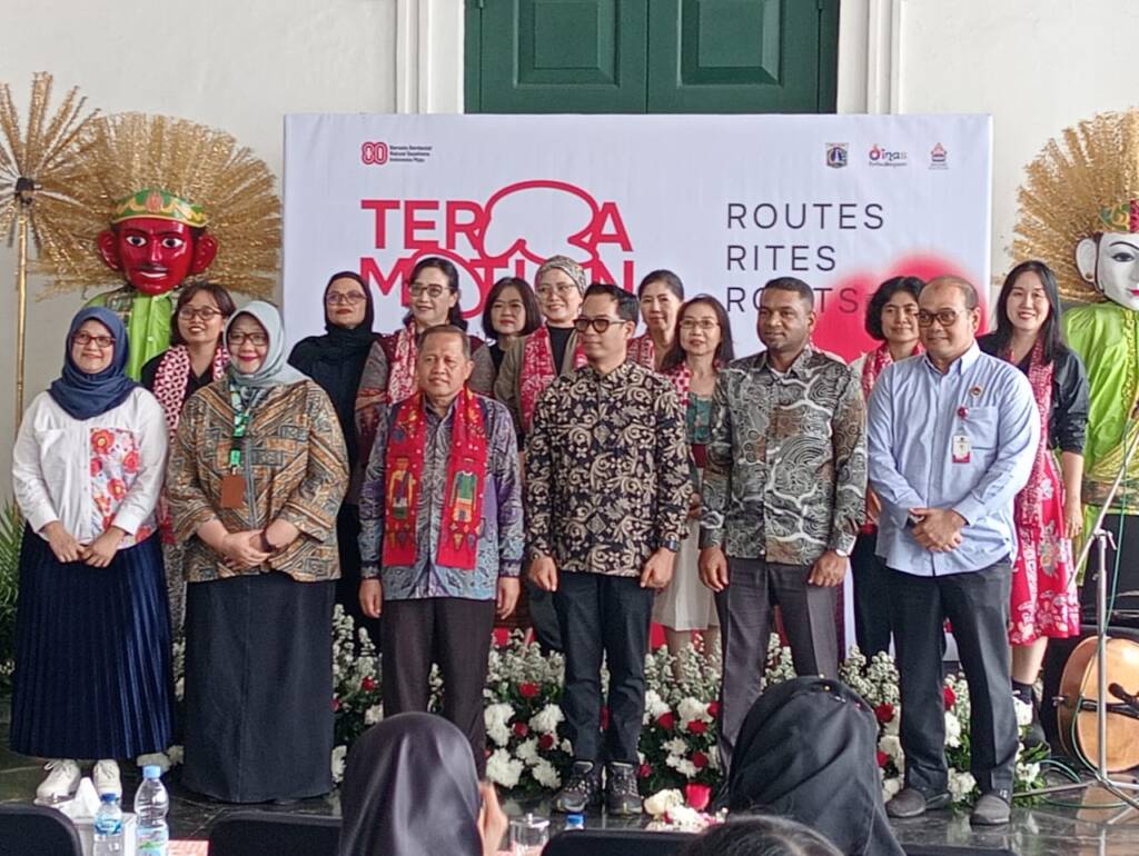 Seni keramik dari waktu ke waktu