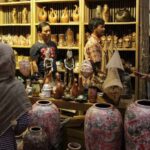 Pasar kerajinan tangan global berkembang pesat, dan produk-produk budaya dan ramah lingkungan adalah yang paling populer