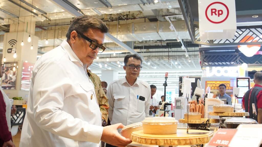 BPJPH lakukan penatagunaan produk di ritel modern, dorong pelaku usaha persiapkan wajib pangan halal pada Oktober 2026