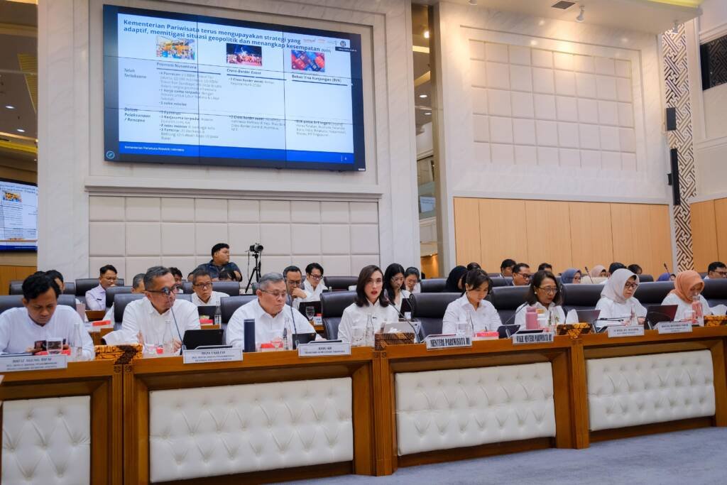 Wisatawan asing akan mencapai 4,68 juta pada April 2026. Perjalanan wisata akan meningkatkan penghidupan masyarakat